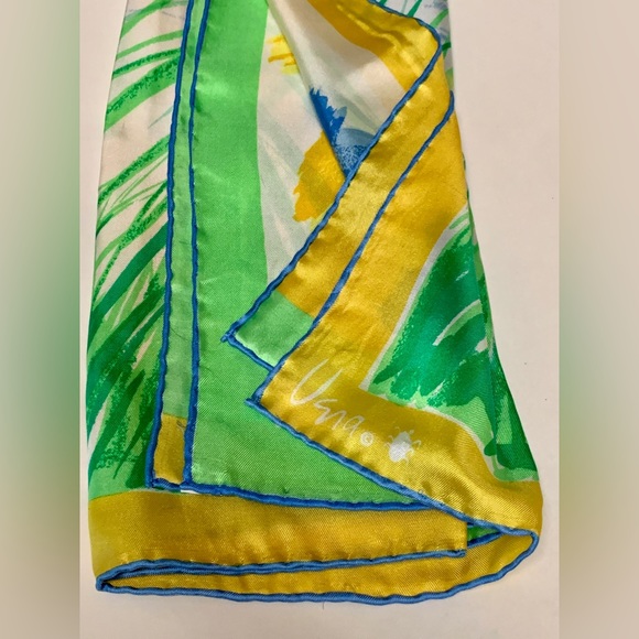 Vintage 1970s 28” x 28” Hand Rolled All Silk VERA NEUMANN Scarf Wrap Kerchief - Picture 10 of 14